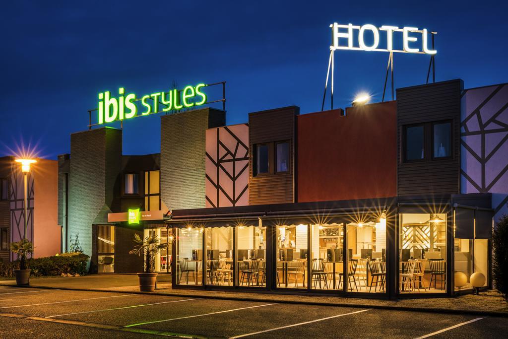 Ibis Styles Rouen Val De Reuil Hotel Val-de-Reuil Bagian luar foto