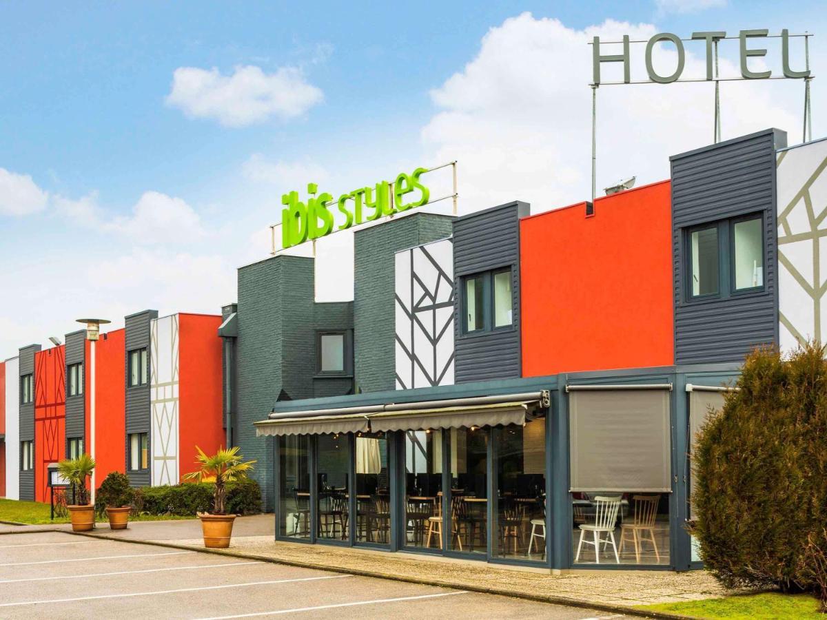 Ibis Styles Rouen Val De Reuil Hotel Val-de-Reuil Bagian luar foto